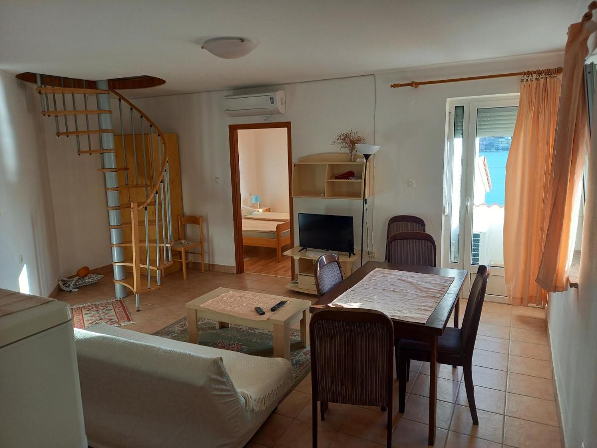 Apartman Supetarska Draga Apartment Exterior photo