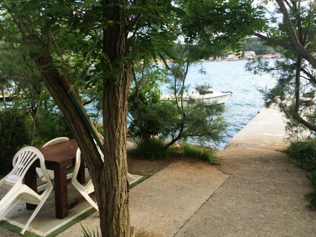Apartman Supetarska Draga Exterior photo